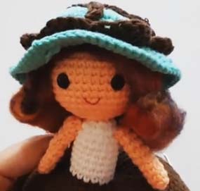 Amigurumi Cupcake Şapkalı Bebek Yapılışı
