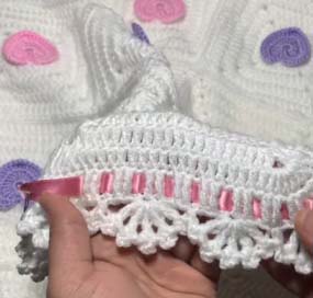 Kalpli Kare Motifli Bebek Battaniyesi Modeli Yapımı