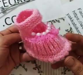 Pembiş Kız Bebek Patik Modeli Yapımı