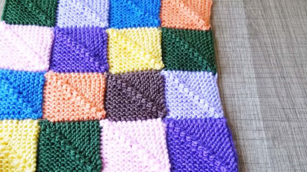 Renkli Kabartmalı Örgü Battaniye Yapımı
